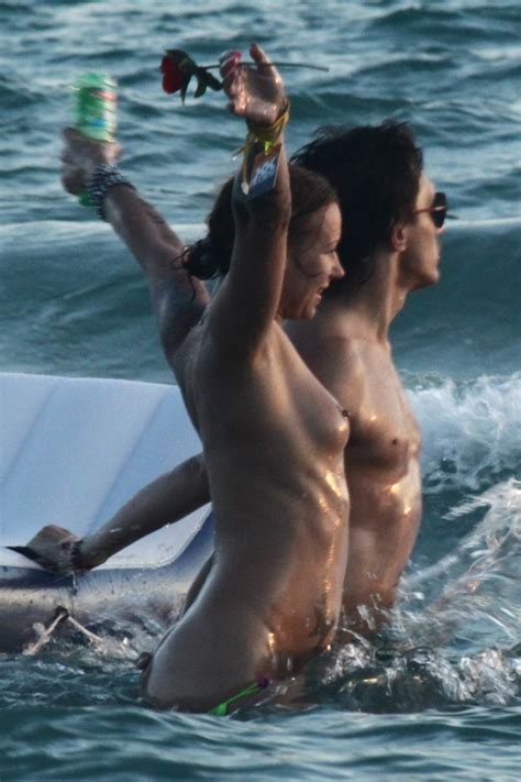 Topless Vacation Cdm Florida Beach Thongs Pics Hot Sex Picture