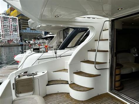 Azimut Hong Kong Boats