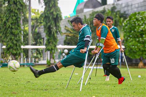 FOTO Semangat Berlatih Timnas Garuda INAF Jelang Kualifikasi Piala