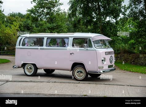 Vw Van Pink Hi Res Stock Photography And Images Alamy
