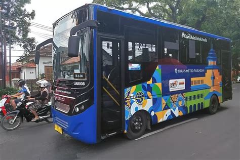 Polisi Cari Pelaku Oknum Penghadang Bus Tmp Koridor D D Bandung