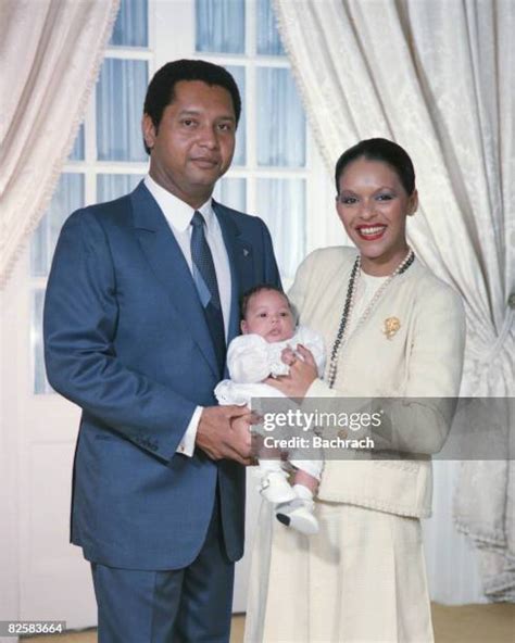 Michele Bennet Duvalier Stockfotos En Beelden Getty Images