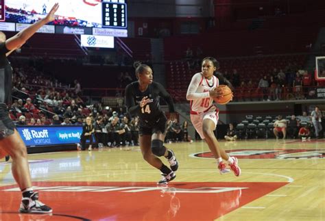 WKU Women’s Basketball defeats FAU – WKUHerald.com