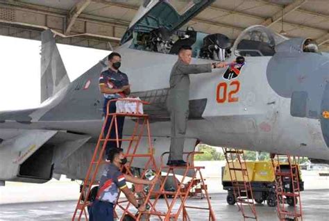 Tiga Jet Tempur Sukhoi Su 27 Su 30 Kembali Ke Makassar TNI AU Kini