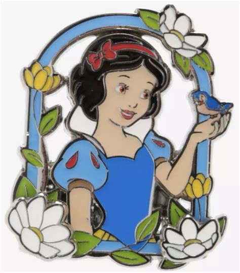 78038 Snow White Frame Boxlunch Princess Floral Frames