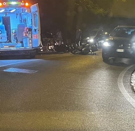 Incidente In Viale Delle Terme Schianto Auto Moto Stabia News