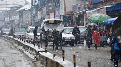 Fresh Snowfall In Higher Reaches Of Kashmir Daily Good Morning Kashmir