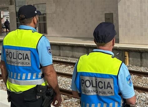 Divisao Policial Do Barreiro Detidos Por Conducao Sem Habilitacao