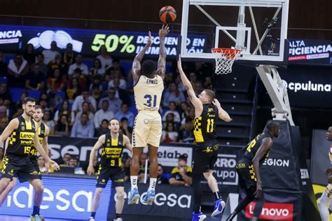 El UCAM CB Cae En Tenerife Ante Un Rival Directo Por Los Play Off Y