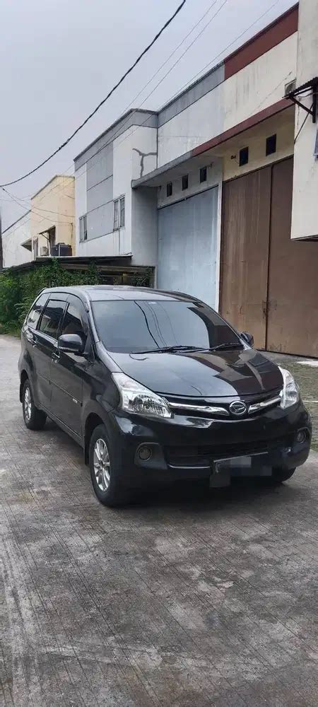 Xenia R Deluxe Tahun Mobil Bekas