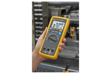 Fluke CNX 3000 Wireless Industrial System Tillescenter Calibration Test