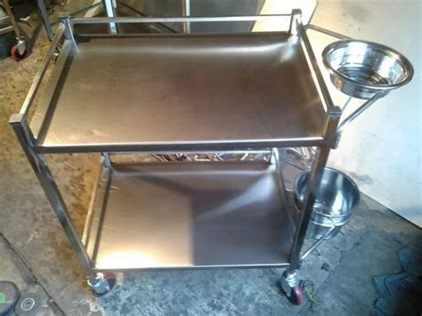 Stainless Steel Ss Hospital Dressing Trolley At Rs In Ghaziabad