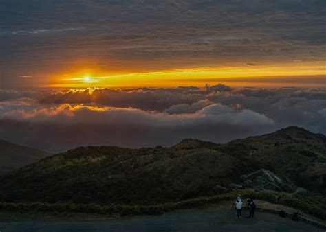 Golden hour: Where to see sunrise and sunset in HK | Honeycombers
