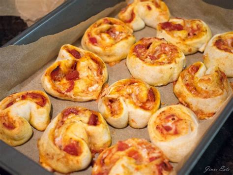 Recipe Pillsbury Pizza Rolls Jinxi Eats Recipe Recipes Pizza