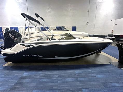 Bayliner Element M Bowrider Boote Kaufen Yachtworld