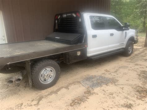 2017 F350 Xl 4x4 Flatbed Single Wheel