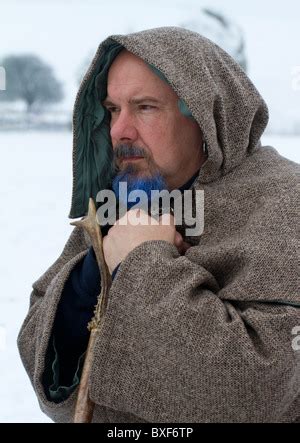 Druids celebrate the Winter Solstice at Avebury Stone Circle in ...