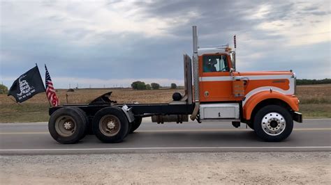 1974 50th Anniversary Kenworth W900 Gets Some Straight Pipes Youtube