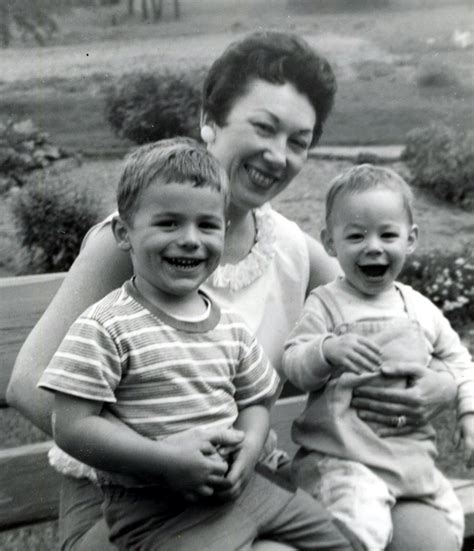 Gary L Kaufman Funeral Home: Professional Memorial Services 33