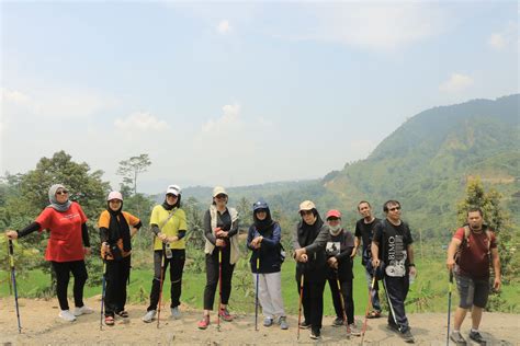 Biaya Paket Guide Pesona Alam Tracking Sentul Bogor