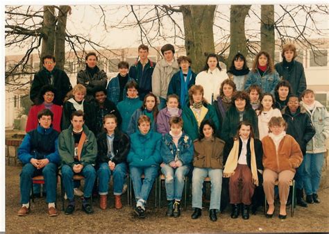 Photo De Classe Bac Pro Compta De 1992 JEAN LURCAT Copains D Avant