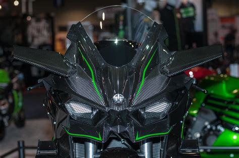 Up-Close with the Kawasaki Ninja H2R - Asphalt & Rubber