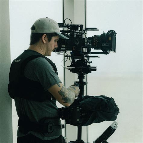 Steadicam Shot | Its History & 3 Famous Examples | Wedio