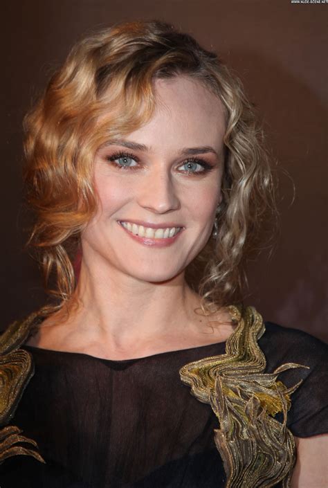 Diane Kruger Straight Beautiful Awards Posing Hot Celebrity