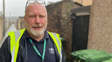 Cumberland Council Employee Wins Keep Britain Tidy Award Bbc News