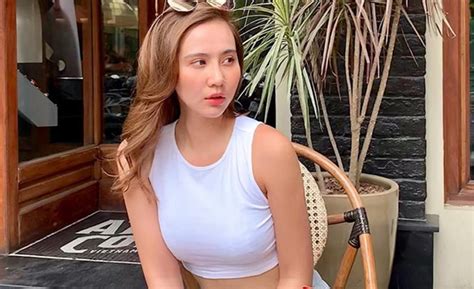 Sau Ly H N D N C U Hot Girl Ng Y C Ng Chu Ng Phong C Ch G I C M