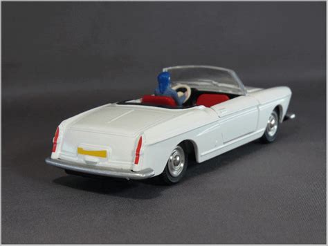 Atlas Dinky Deluxe 528 Peugeot 404 Cabriolet Mar Online