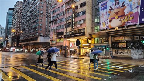 天文台｜今日多雲 有驟雨及強烈狂風雷暴 最高氣溫約25度 星島日報