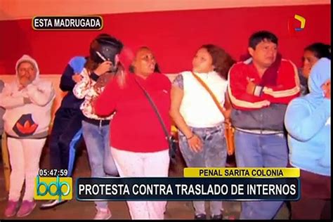 Familiares De Internos De Penal Sarita Colonia Protestan Por Posible