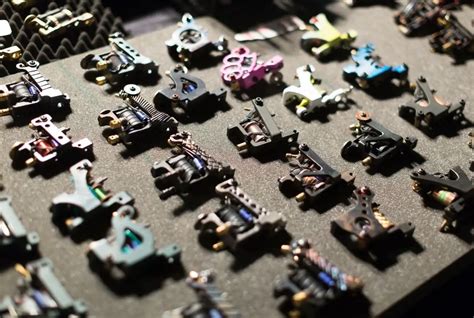 Best Tattoo Machine Brands: Reviews And Buying Guide 2022 ...