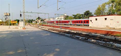 Rishikesh Railway Station - Rishikesh City