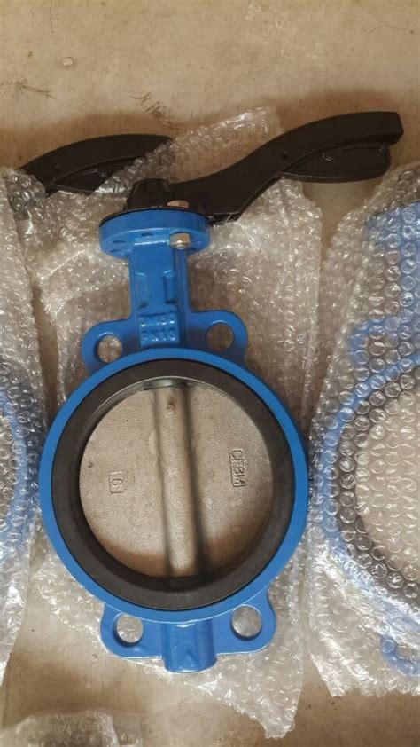 4 10 Inch Ptfe Type Ductile Iron Cast Iron Stainless Steel Wafer Butterfly Valve Price List