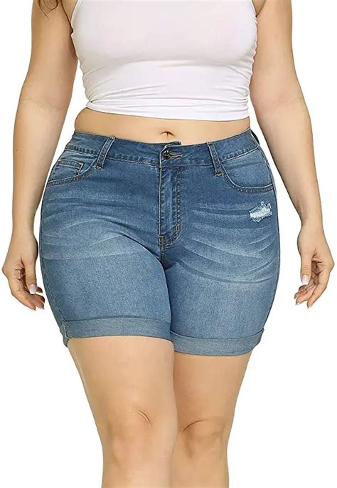 Flattering Shorts For Curvy Girls Curvy Guide