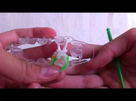 Браслет из резинок на станке монстер Тейл, просто рыбий хвост с буквой ...