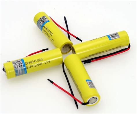 4PCS/lot VariCore Original HE4 2500mAh Li lon Battery 18650 3.7V ...
