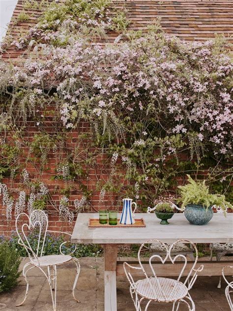 An Th Century Farmhouse Brimming With Colour And Texture Cottage