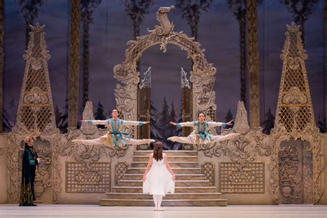 The Nutcracker Royal Opera House Review Superb Start To The Festive