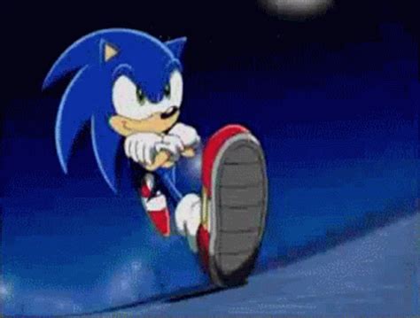 Sonic Running GIF - Sonic Running Gotta Go - Discover & Share GIFs