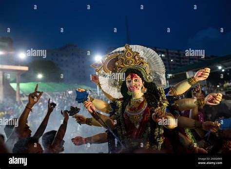 Durga puja bangladesh hi-res stock photography and images - Alamy