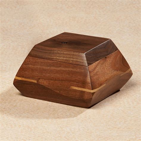 Woodsculpt Hand Carved Walnut Wood Cremation Urn In 2022 Walnut Wood Cremation Urns Hand Carved