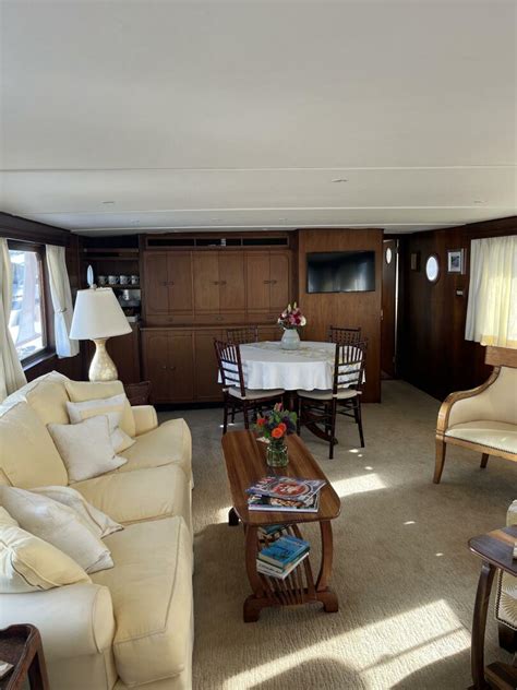 1972 Trumpy Houseboat 72 Yacht For Sale Dovetail Seattle Yachts