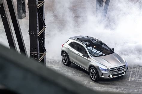 Mercedes Benz Gla Concept Officially Revealed Autoevolution