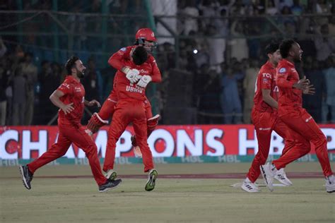 Islamabad Beats Multan In Thrilling Psl Final With Last Ball Boundary