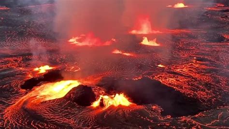 Le Spettacolari Immagini Del Vulcano Kilauea In Eruzione