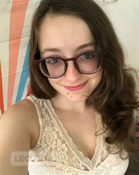 Sexy Hott Busty Brunette AvaIlable Right Now Vaughan Greater