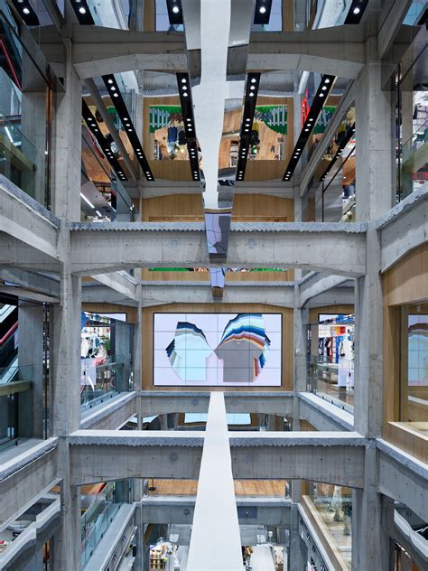 Gallery Of Uniqlo Tokyo Store Herzog And De Meuron 7